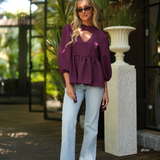 PUES QUIERO UNA BLUSA DE TERCIOPELO ROJO