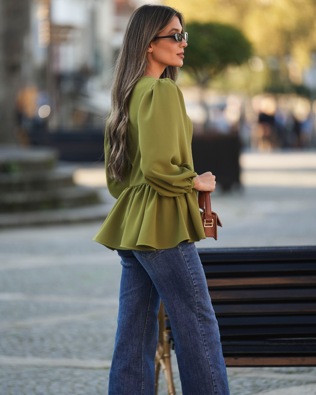 MATTER BLOUSE OLIVE