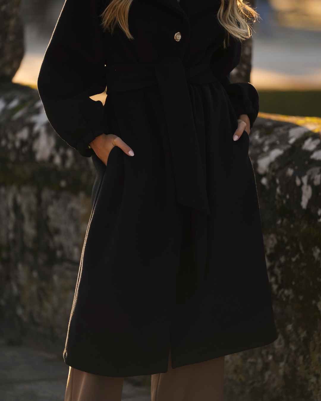 BE SWAN COAT BLACK