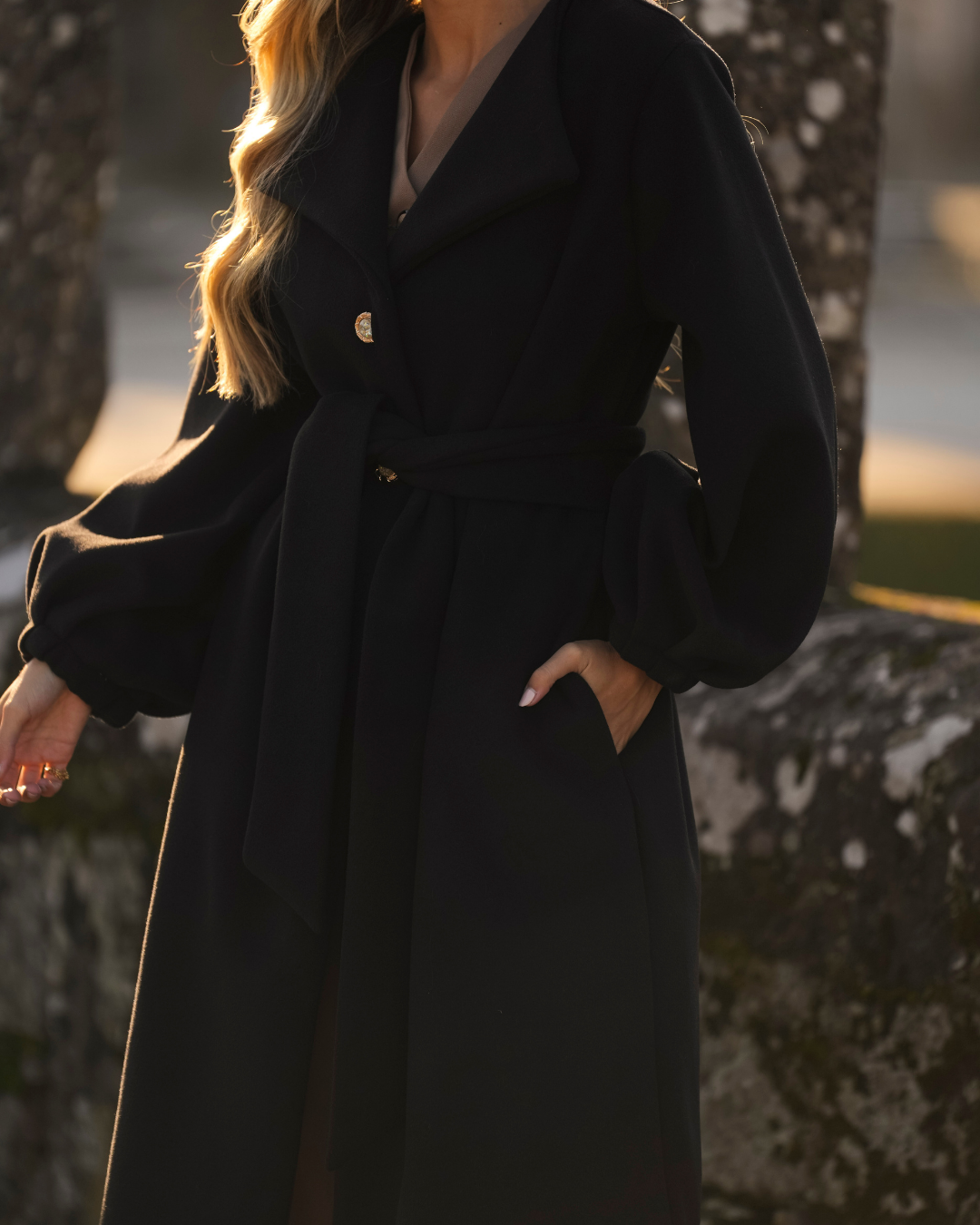 BE SWAN COAT BLACK