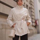 BE POWERFUL SHORT TRENCH COAT CREME - IMPERMEÁVEL